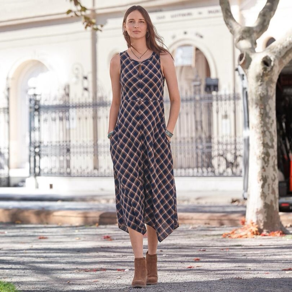 Sundance Town & Country dress